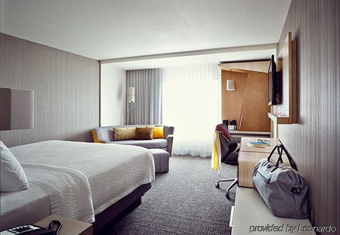 Courtyard By Marriott Saltillo Exterior photo